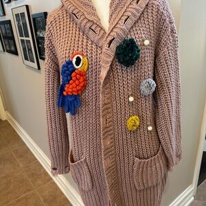 Chunky Knit Cardigan Sweater with Tropical Parrot Applique - Dusty Pink
